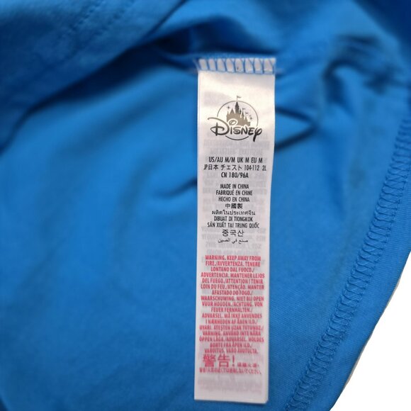 NWT $40 Disney T-Shirt MEDIUM 2025 Disneyland 70th Anniversary Magic Key NEW - Picture 9 of 9